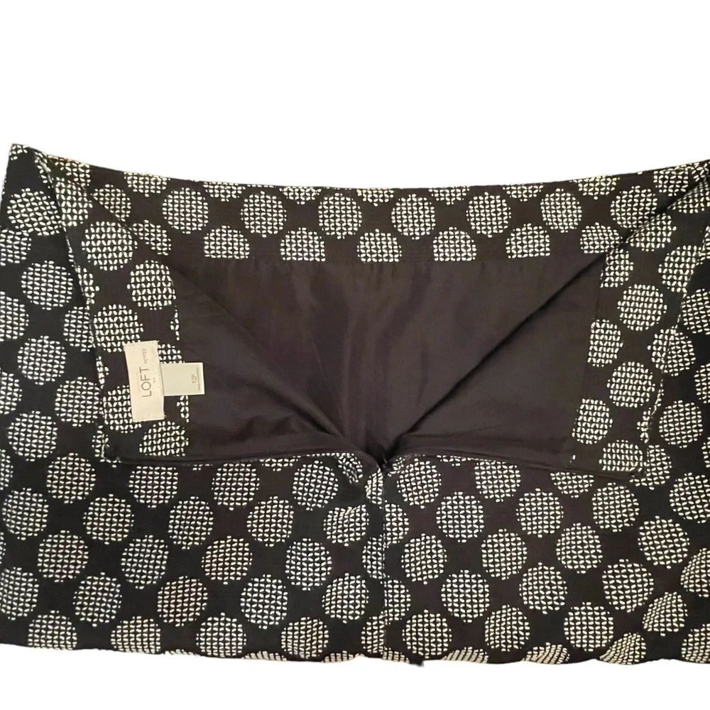 Loft geometric design A-line skirt, black and white, size 12 petite - Picture 3 of 5